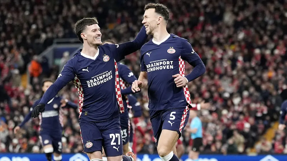 Liverpool 1-4 PSV Eindhoven