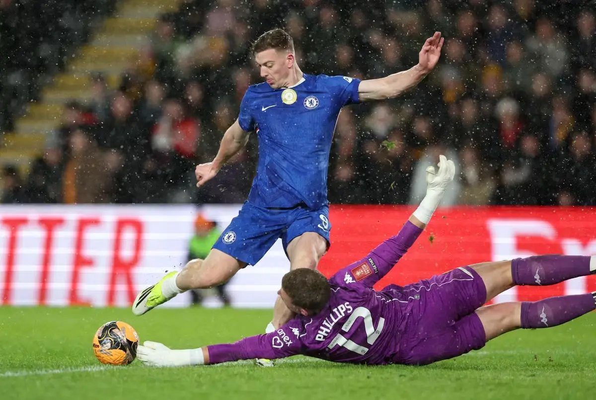 Delap brands himself "silly and stupid" after blowing Chelsea scoring chance