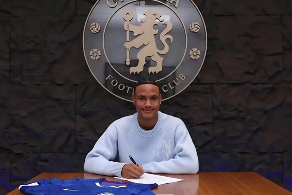 Son of a gun Eboue: Why Chelsea the right club for me