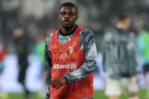 Man Utd post scouts to check on Juventus defender Kalulu tonight