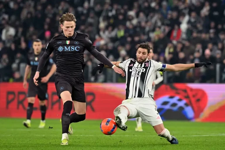 Napoli midfielder McTominay pining for England return