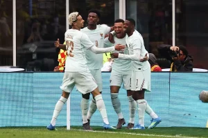 "เอ็มบัปเป้-เอกิติเก้" ซัดดับบราซิล! ฝรั่งเศส 10 คนโชว์แกร่งเชือดแซมบ้า 2-1