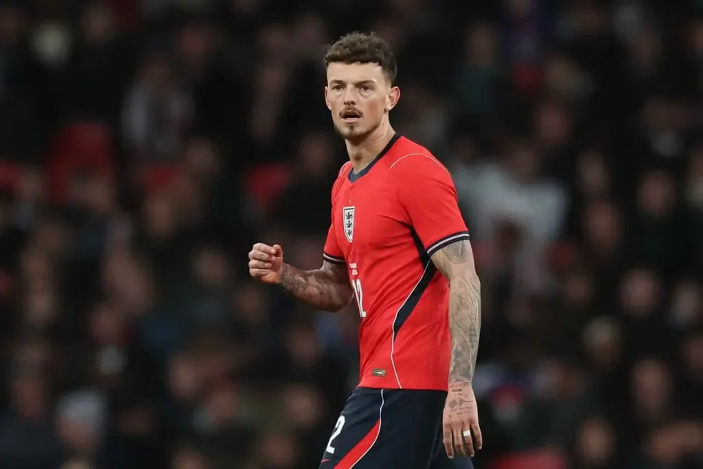 "เบน ไวท์" ทั้งยิงทั้งเสียจุดโทษ! อังกฤษโดนอุรุกวัยเจ๊านาทีบาป 1-1