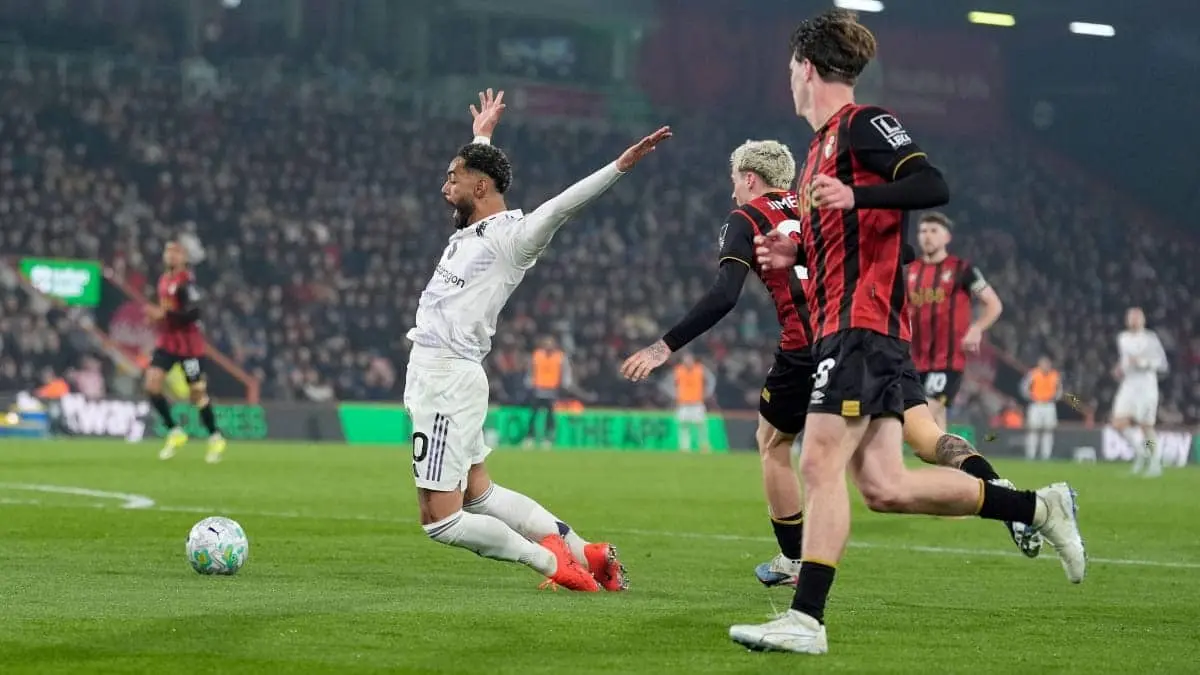 แมนเชสเตอร์ ยูไนเต็ด บุกเสมอ บอร์นมัธ 2-2