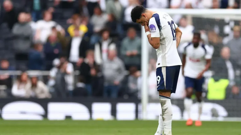 ท็อตแน่ม ฮ็อตสเปอร์ จ่อหล่นโซนอันตรายหลังไร้ชัย 13 นัดรวด