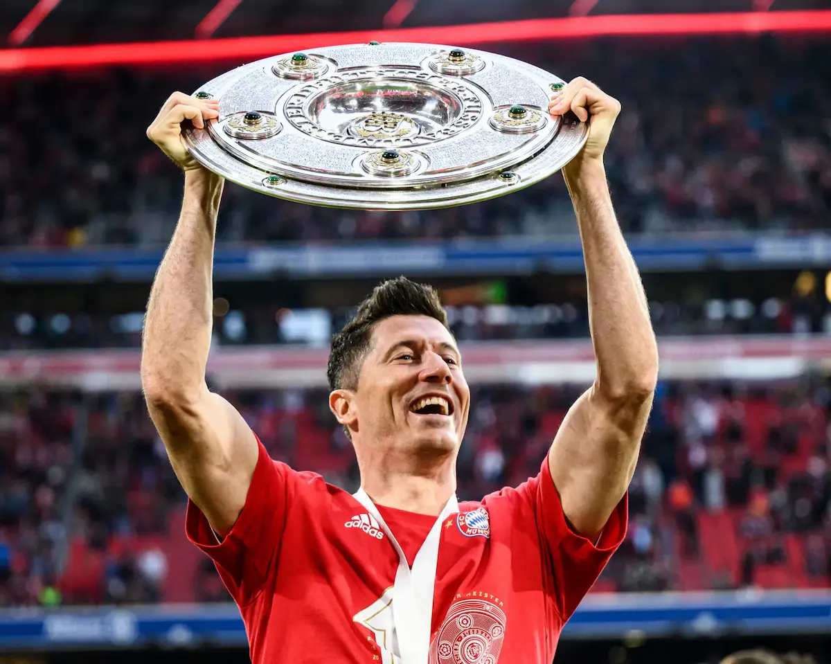 โรเบิร์ต เลวานดอฟสกี้  Robert Lewandowski 