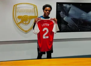 อาร์เซน่อล ปิดดีลคว้า "โบ ลูตัน" แบ็กขวา Essex เสริมทัพ